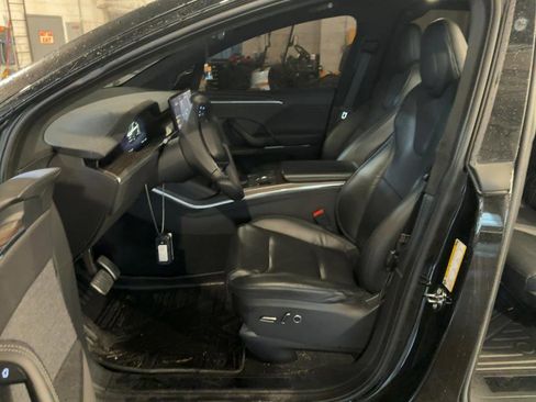 Used 2022 Tesla Model X image 5