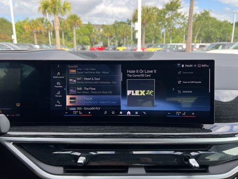 Used 2025 BMW X5 sDrive40i w/ M Sport Package RWD image 23