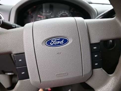 Used 2005 Ford F150 XLT AWD/4WD image 17