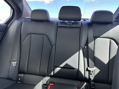 Used 2022 BMW 330i Sedan w/ Premium Package image 26