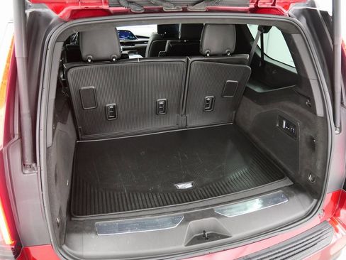 Used 2023 Cadillac Escalade ESV V image 40