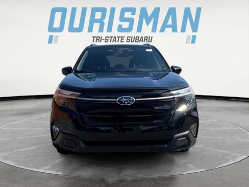 Certified 2025 Subaru Forester Touring AWD/4WD image 8