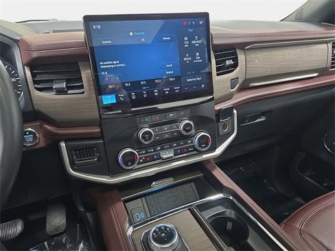 Used 2024 Ford Expedition Max Limited image 20