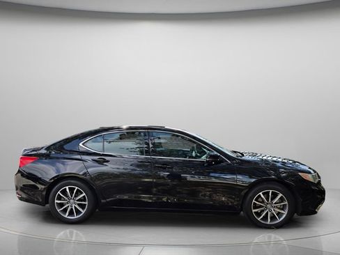 Used 2019 Acura TLX FWD image 4
