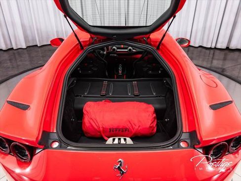 Used 2020 Ferrari 812 Superfast RWD image 15