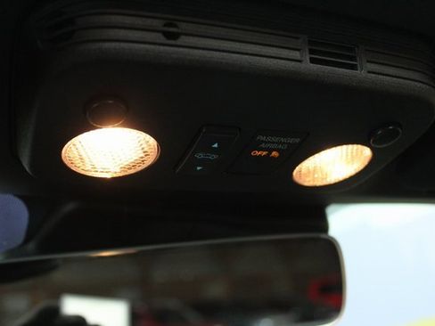 Used 2021 Ford Mustang Convertible image 20