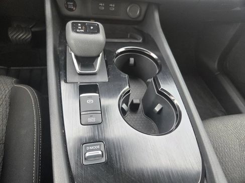 Used 2026 Nissan Rogue SV FWD image 18