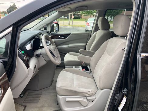Used 2016 Nissan Quest SV FWD image 10