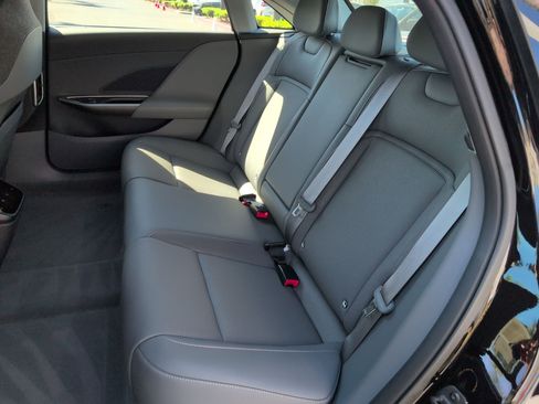Used 2025 Lucid Air Grand Touring AWD/4WD image 30