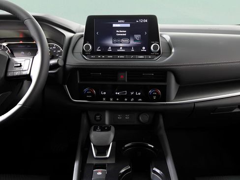 Used 2025 Nissan Rogue SV image 25