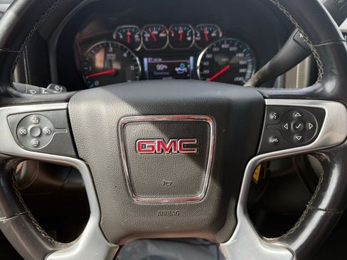 Used 2018 GMC Sierra 1500 SLE w/ Suspension Package, Off-Road AWD/4WD image 22