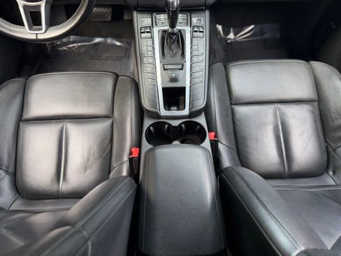 Used 2017 Porsche Macan S image 50