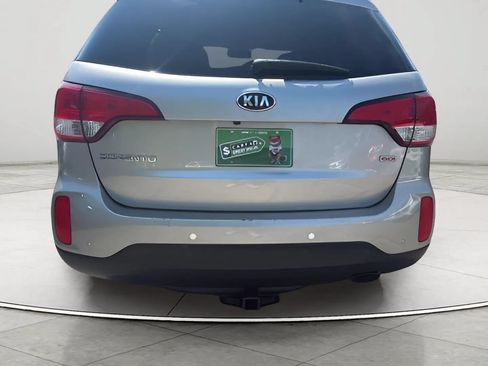 Used 2014 Kia Sorento LX AWD/4WD image 5