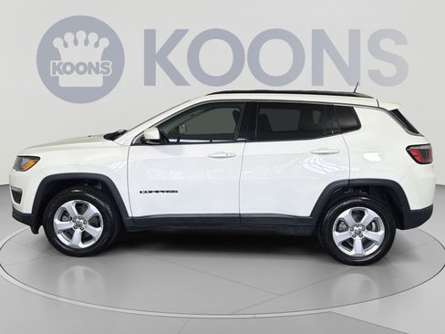 Used 2018 Jeep Compass Latitude w/ Popular Equipment Group AWD/4WD image 2