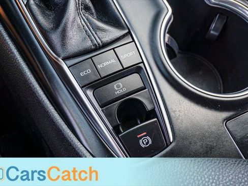 Used 2019 Toyota Camry XSE FWD image 30