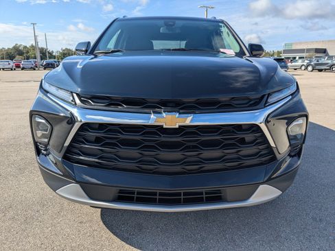 Used 2024 Chevrolet Blazer LT w/ Convenience Package image 3