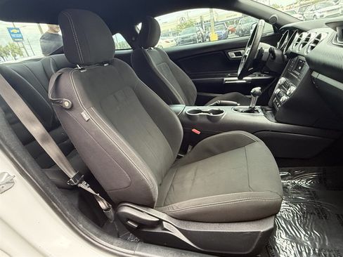 Used 2020 Ford Mustang Coupe RWD image 17