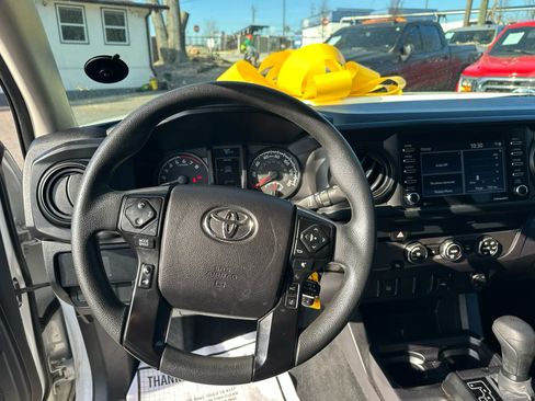 Used 2021 Toyota Tacoma SR image 19