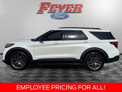 New 2026 Ford Explorer ST w/ Sun And Sound Package AWD/4WD image 4