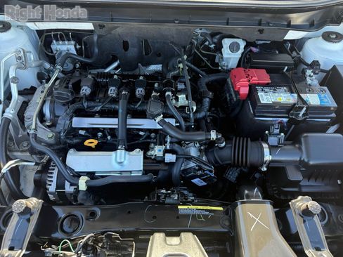 Used 2024 Nissan Kicks S image 32