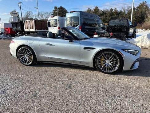 Used 2022 Mercedes-Benz SL 55 AMG 4MATIC w/ Driver Assistance Package image 2