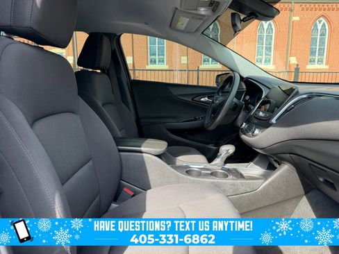 Used 2021 Chevrolet Malibu LT image 6