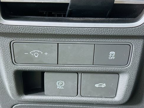 Used 2025 Hyundai Sonata SEL FWD image 17