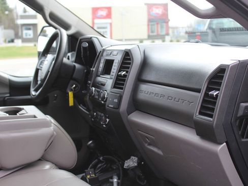 Used 2019 Ford F550 4x4 SuperCab Super Duty image 21