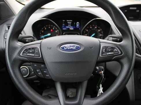 Used 2018 Ford Escape S image 18