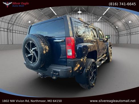 Used 2007 HUMMER H3 image 4