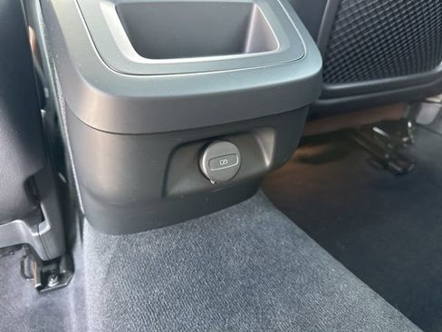 Certified 2025 Volvo V60 B5 Cross Country Plus image 15