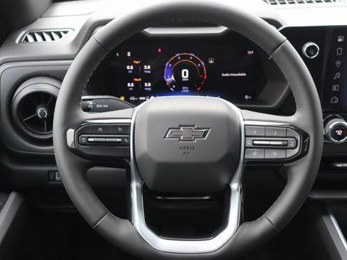 New 2025 Chevrolet Colorado Trail Boss w/ Midnight Edition image 13