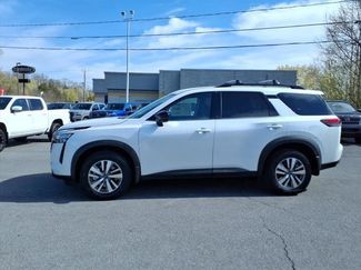 New 2026 Nissan Pathfinder SL video 2