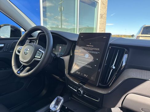 New 2026 Volvo XC60 B5 Ultra w/ Protection Package Premier image 16
