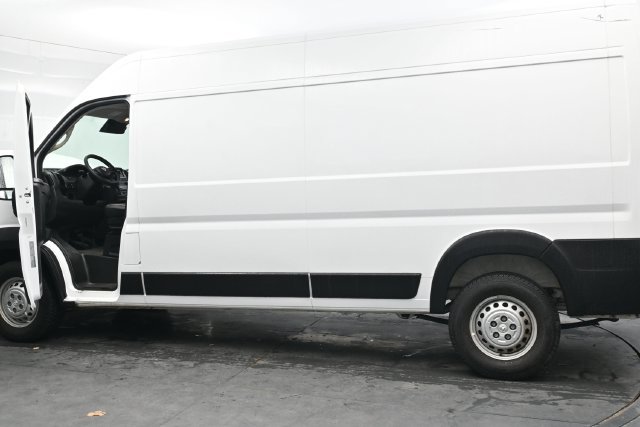 Used 2026 RAM ProMaster 2500 w/ Convenience Group FWD image 42