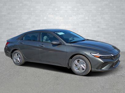 New 2026 Hyundai Elantra SE