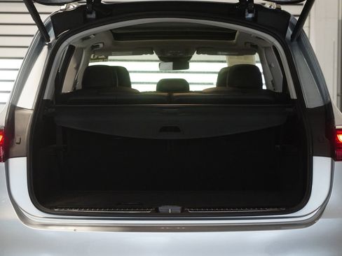 Certified 2026 Mercedes-Benz GLS 450 4MATIC image 32