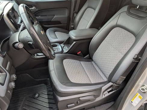 Used 2019 Chevrolet Colorado Z71 image 6