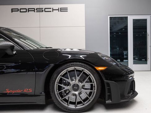 Certified 2025 Porsche 718 Boxster Spyder RS RWD image 11