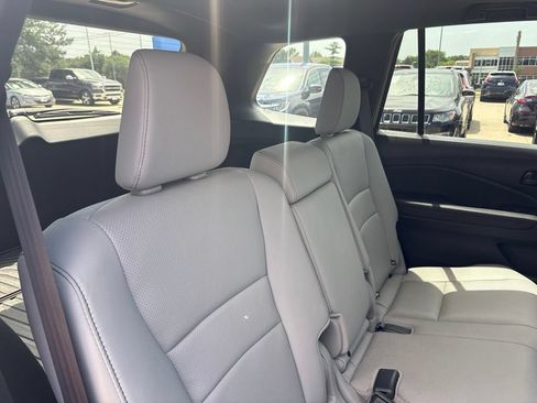 Used 2023 Honda Passport EX-L image 33
