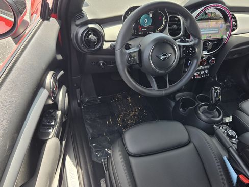 Used 2024 MINI Cooper S FWD image 12