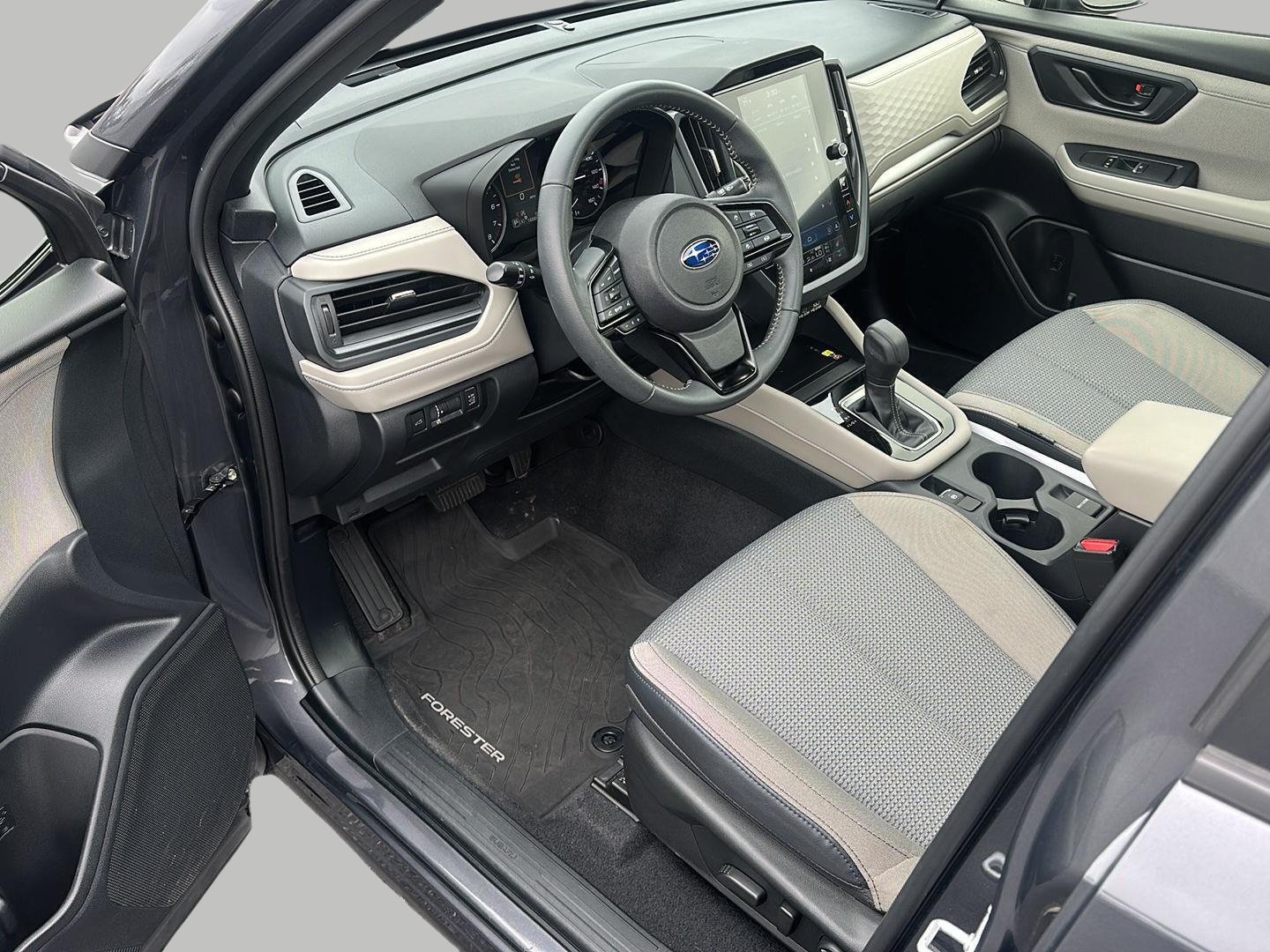 Used 2025 Subaru Forester Premium w/ Convenience Package #1 AWD/4WD image 11