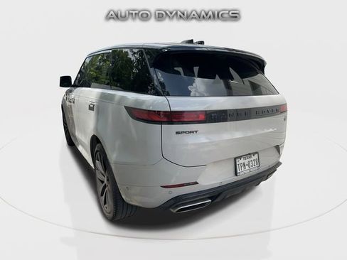 Used 2023 Land Rover Range Rover Sport SE Dynamic image 9