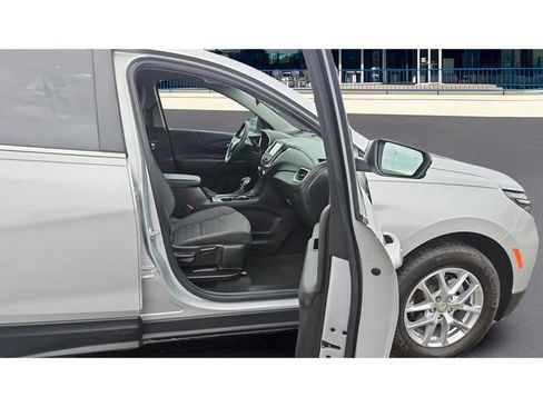 Certified 2022 Chevrolet Equinox LT image 17