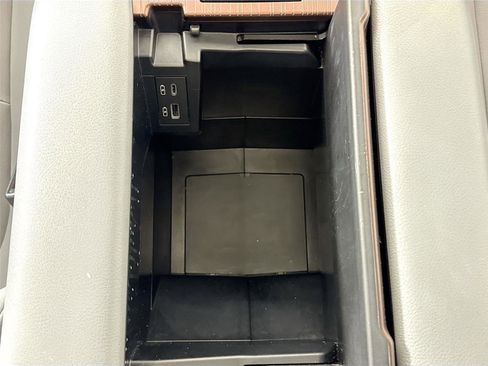 Certified 2021 Toyota Sienna XLE image 34