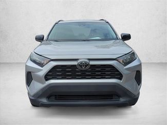 Used 2020 Toyota RAV4 LE video 2