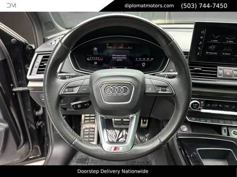 Used 2022 Audi SQ5 Premium Plus w/ Premium Plus Package image 9