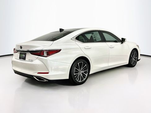 Used 2022 Lexus ES 350 w/ Premium Package FWD image 9