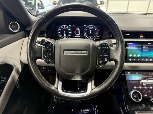 Used 2020 Land Rover Range Rover Evoque R-Dynamic S image 16