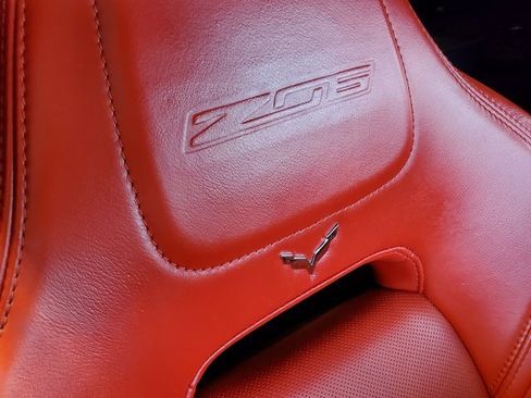 Used 2016 Chevrolet Corvette Z06 w/ 2LZ Preferred Equipment Group image 35